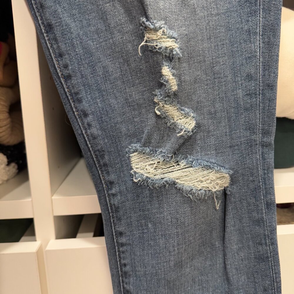 Good American Good Waist Cropped Jeans - Picture 10 of 16